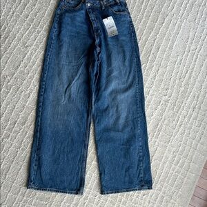 Zara Relaxed Fit Blue Jeans